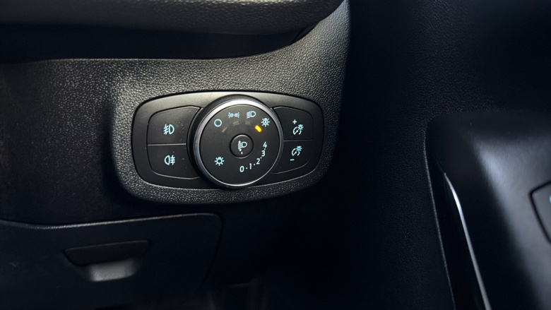 Ford Fiesta Petrol 1.0 Ecoboost mHEV Sport Van